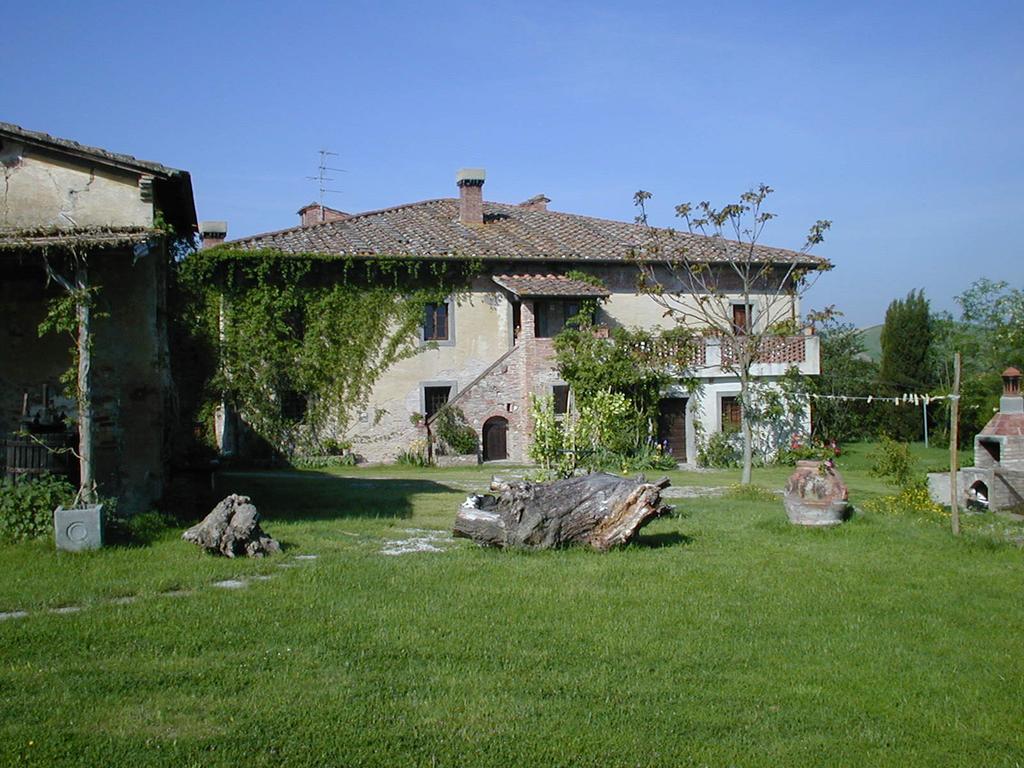 Agriturismo Poggio Ai Grilli Gambassi Terme Luaran gambar