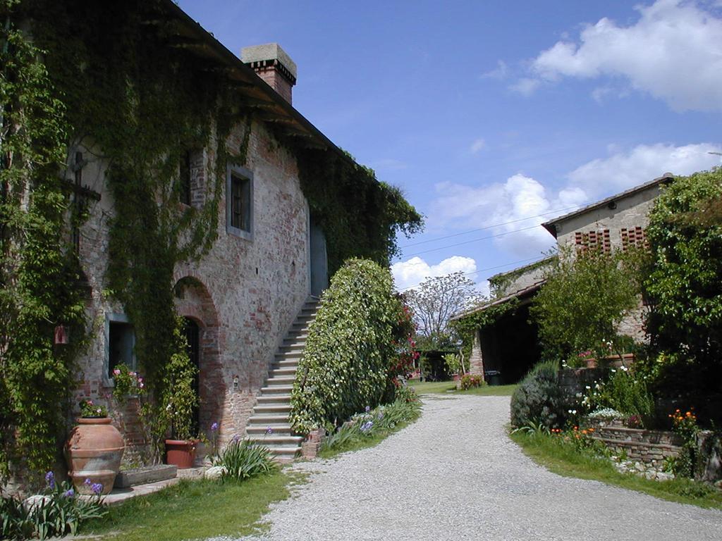 Agriturismo Poggio Ai Grilli Gambassi Terme Luaran gambar